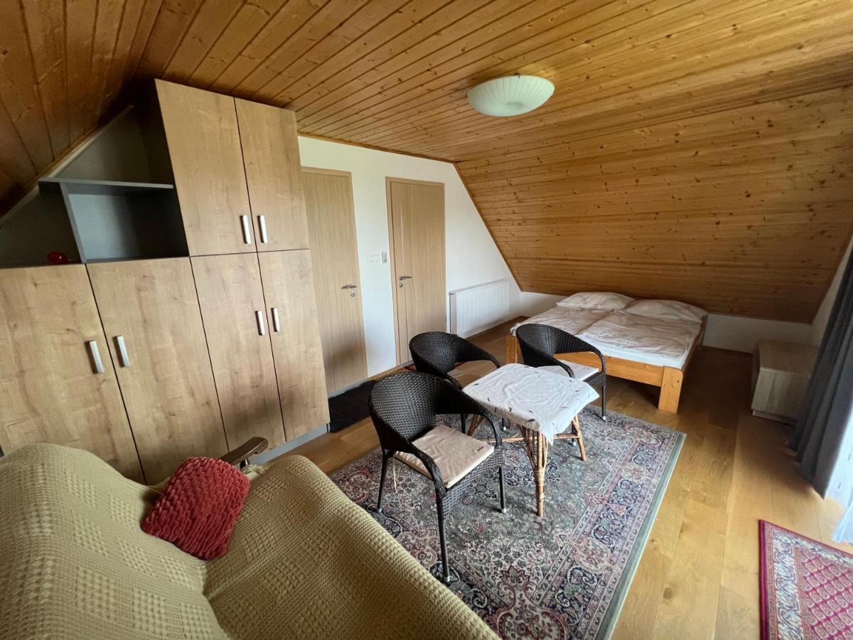 Mandula Apartmanok Badacsonytomaj Exteriér fotografie